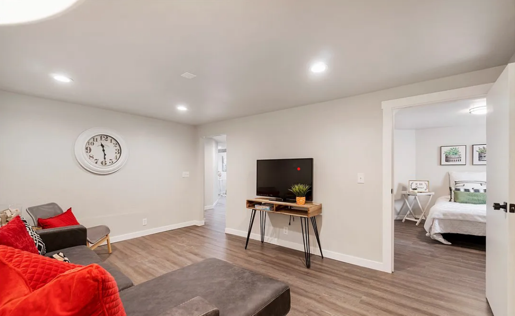 Screenshot 2023-09-06 111701